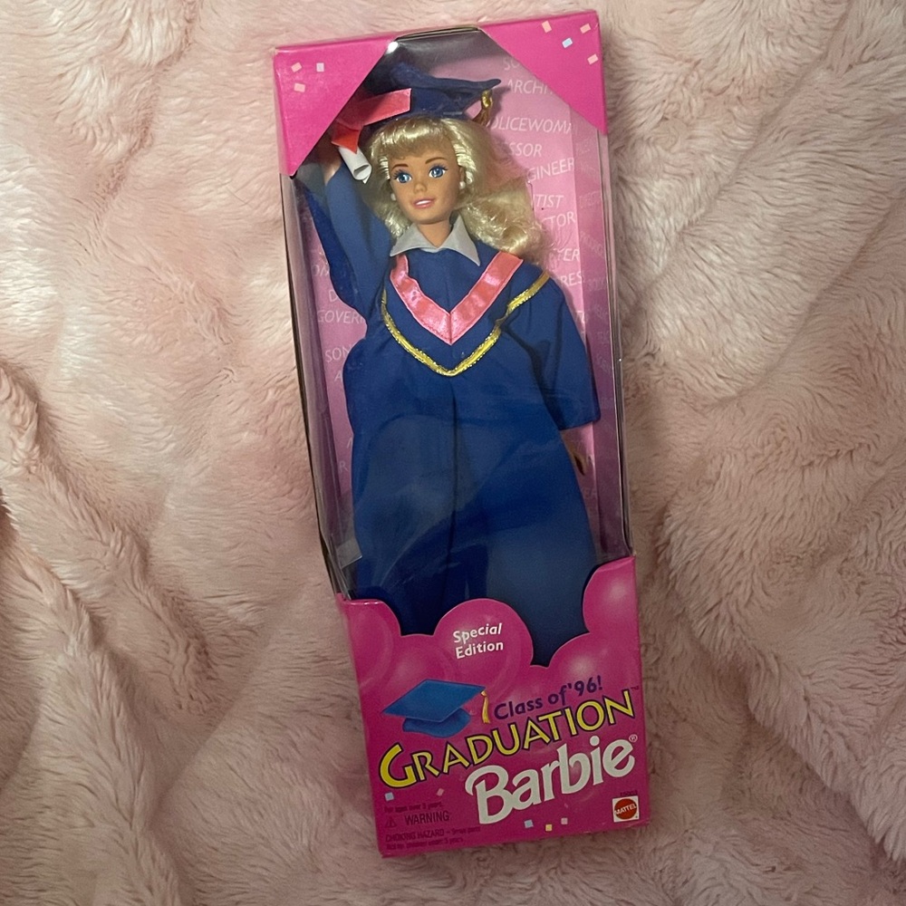 Vintage Special Edition Class of '96 Graduation Barbie Doll 🎓 - Picture 5 of 16